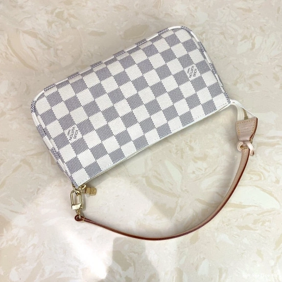 AAA Pruses Bags ACCESSOIRES POCHETTE Vuitton Louis 0716
